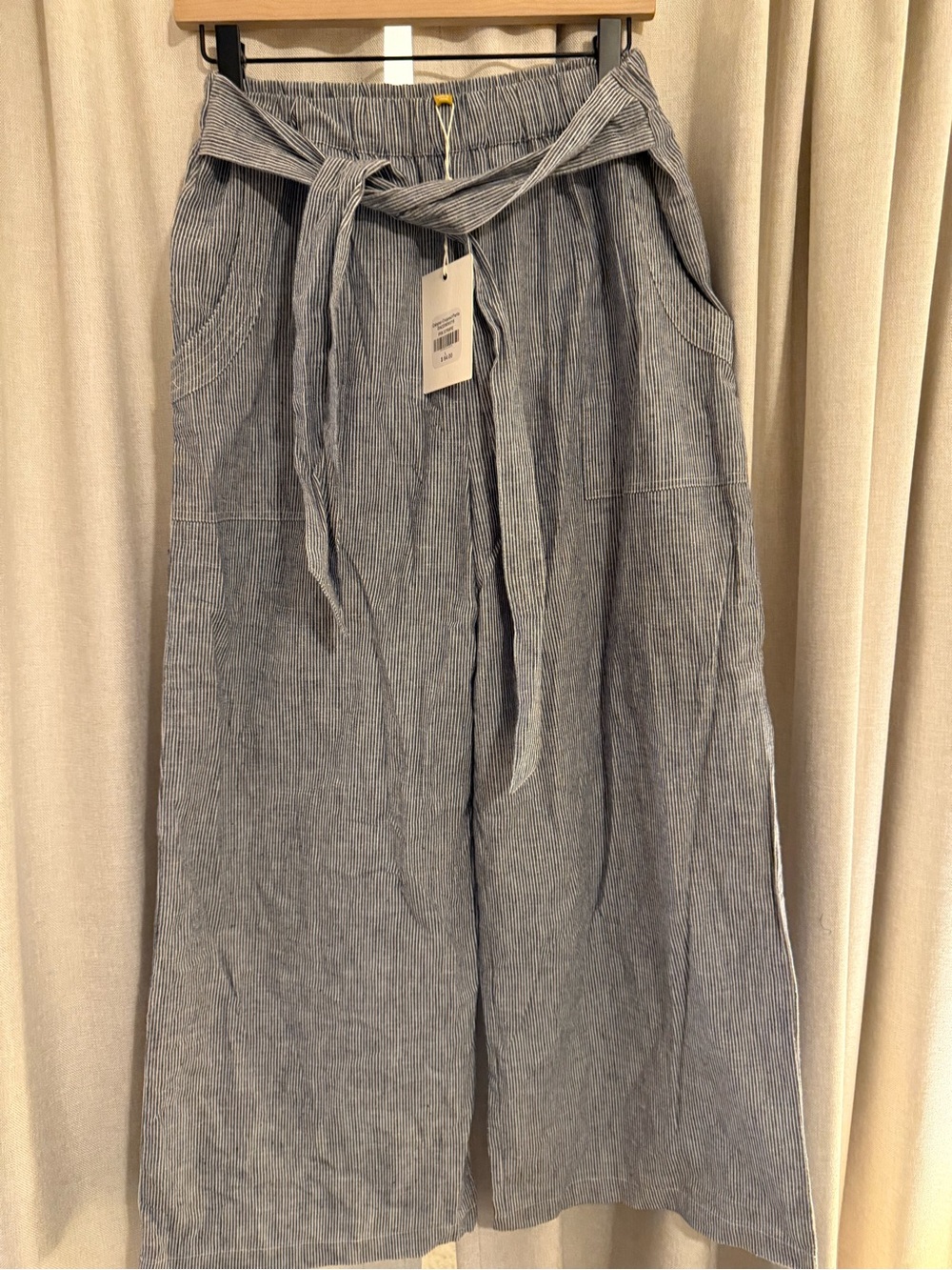 New DownEast Wide-Leg Pinstripe Cropped Pants in Blue and White L - Picture 1 of 4